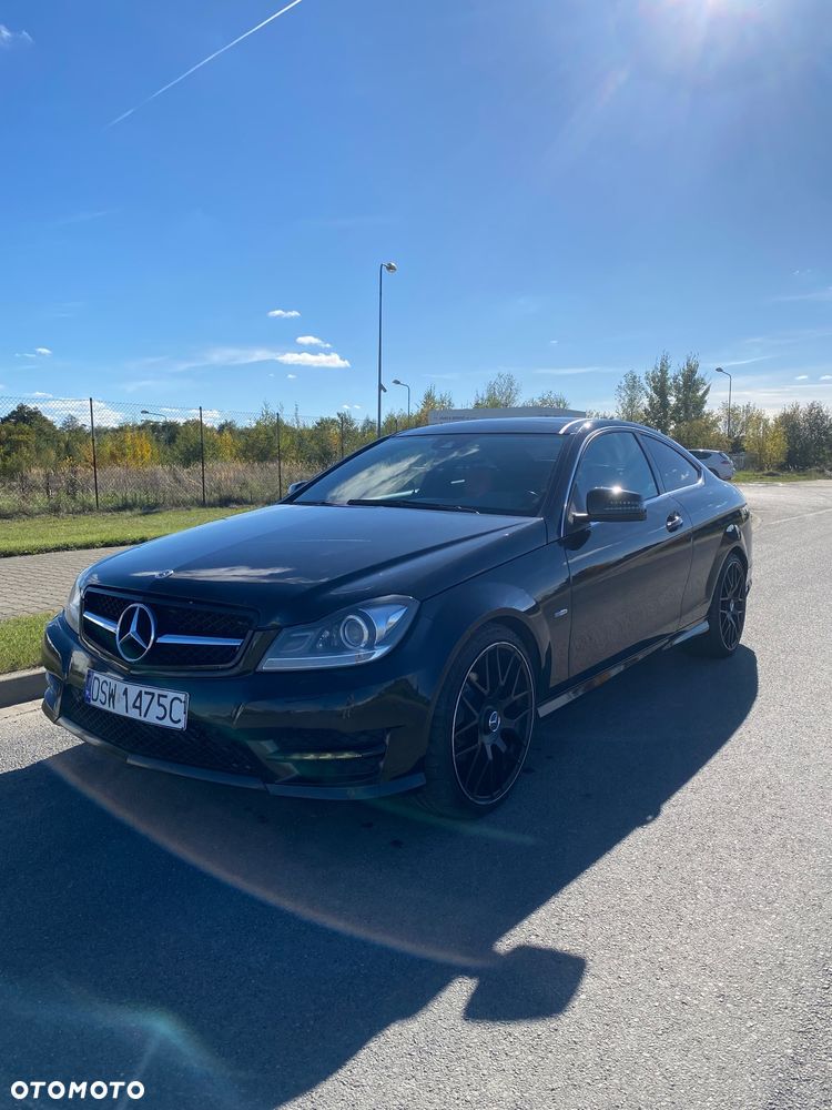 Mercedes-Benz Klasa C 250 CGI BlueEff Sport - 1