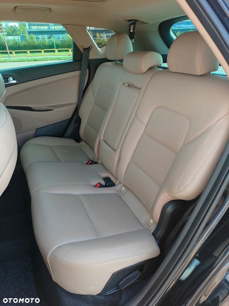 Hyundai Tucson 2.0 CRDi 4WD Automatik Premium - 17