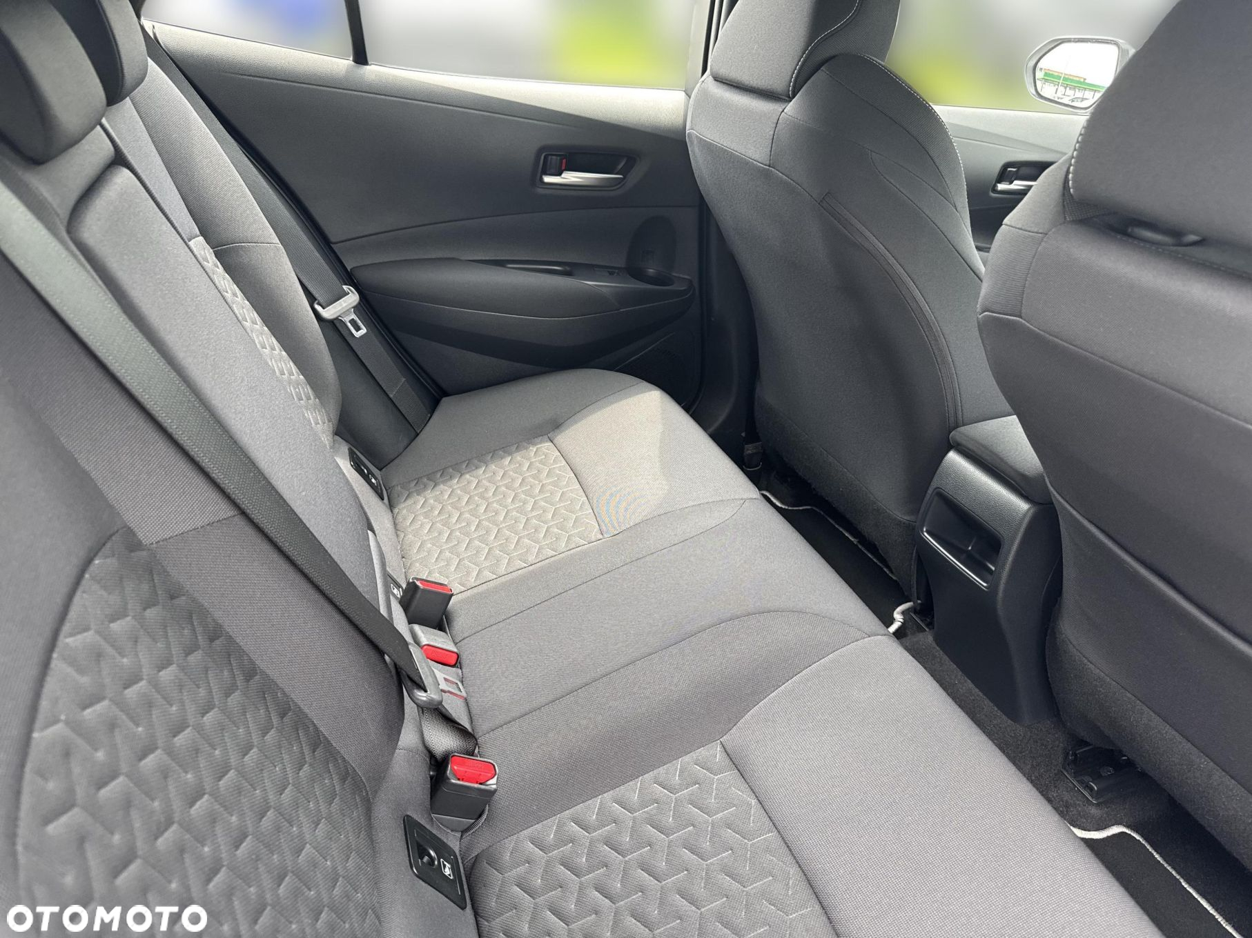 Toyota Corolla 1.8 Hybrid Comfort - 10