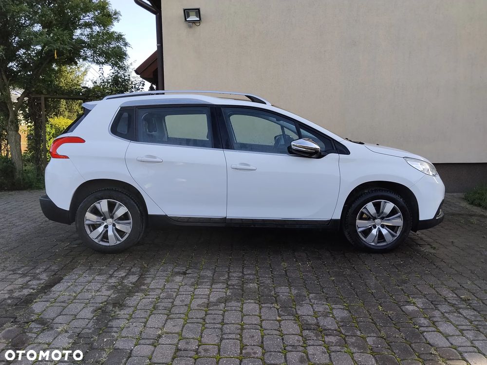 Peugeot 2008 2015 photo 4
