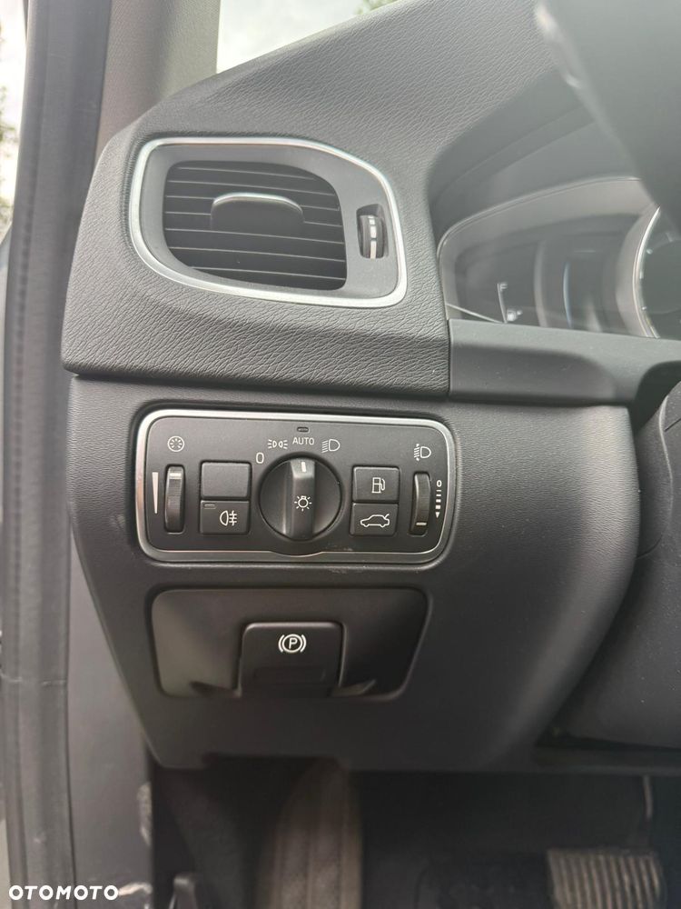 Volvo V60 D3 Drive-E Summum - 20