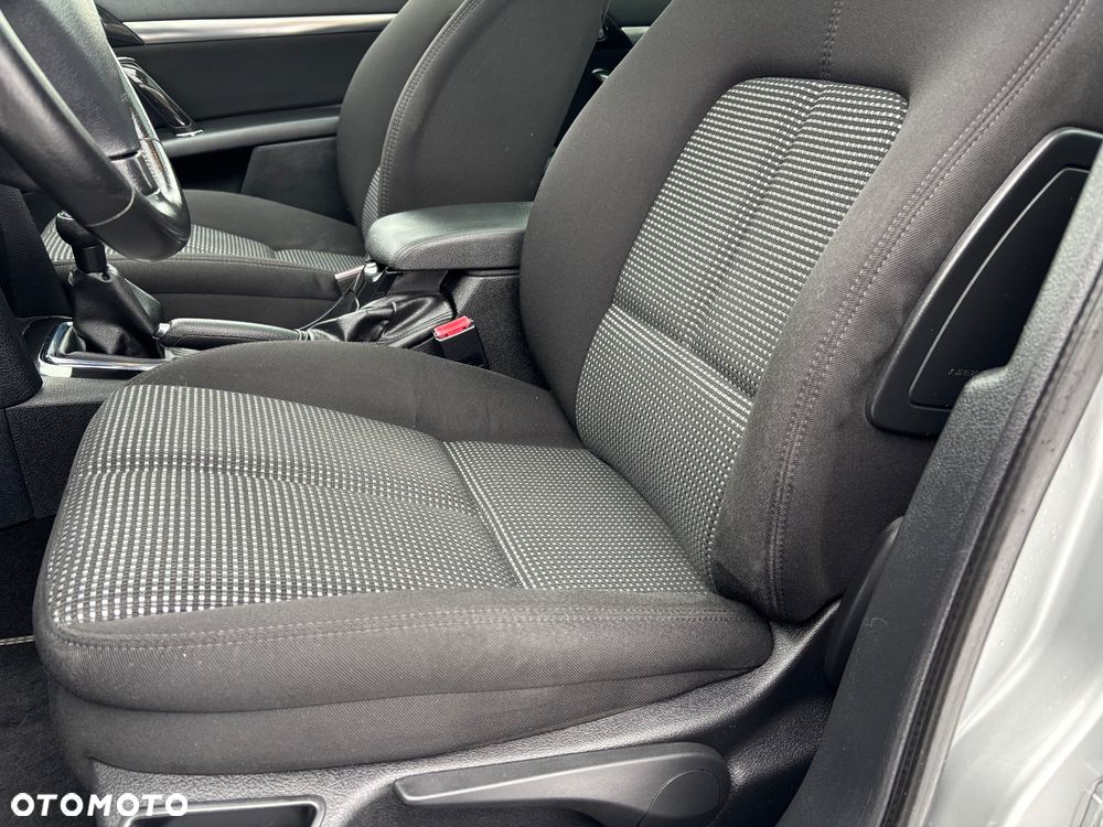 Peugeot 407 2.0 Premium - 14