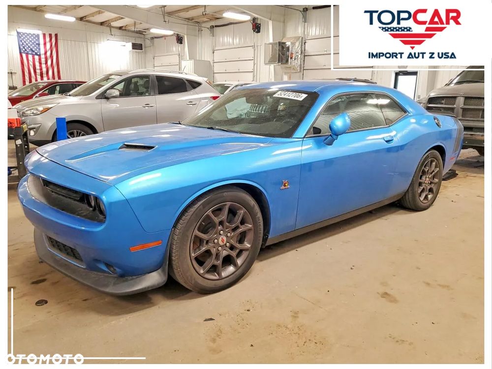 Dodge Challenger - 1
