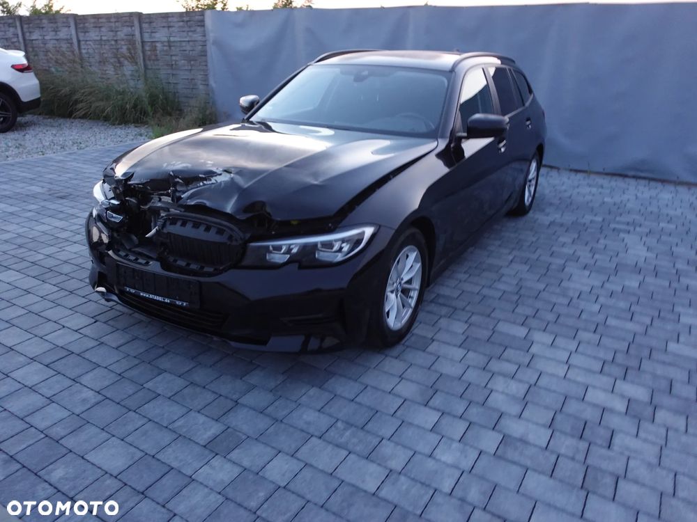 BMW Seria 3 320d - 10