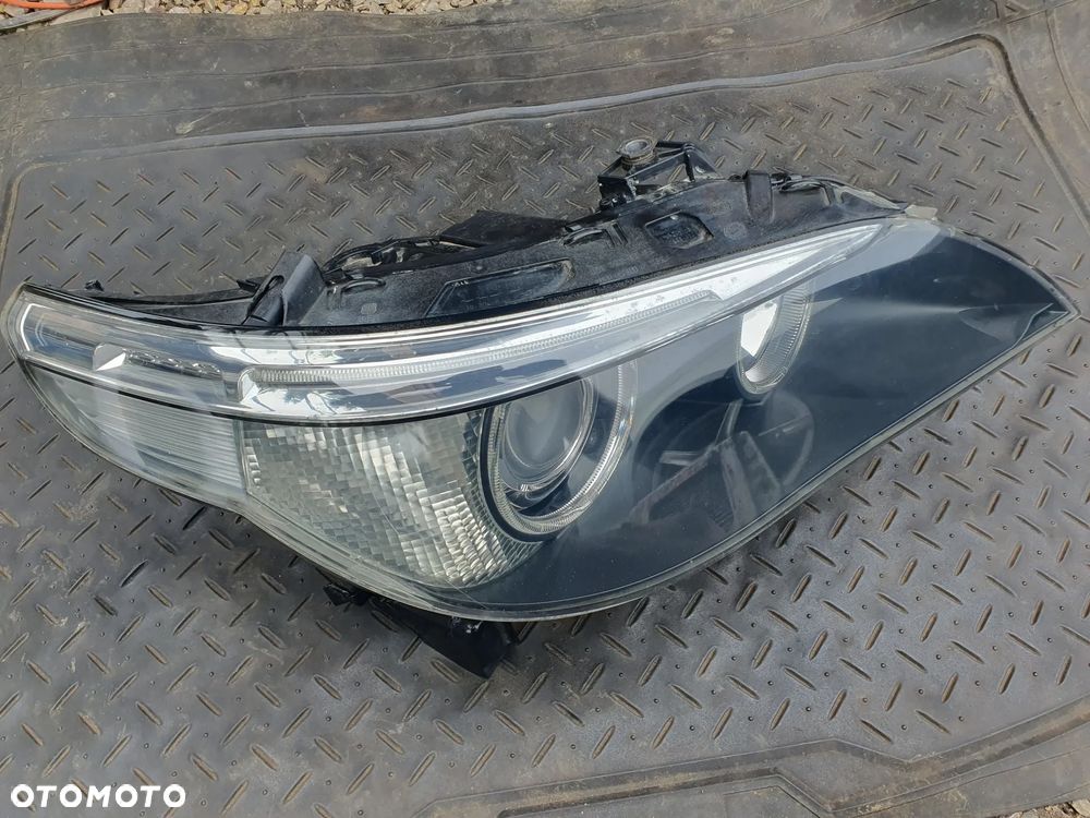 BMW 5 E60 E61 REFLEKTOR LAMPA XENON PRAWA PRZEDNIA PRAWY PRZÓD HELLA 162396 158762-00 RE 159332-00 - 2