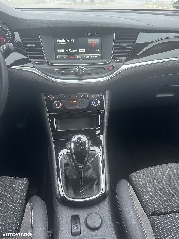 Opel Astra 1.5 D Start/Stop Elegance - 11