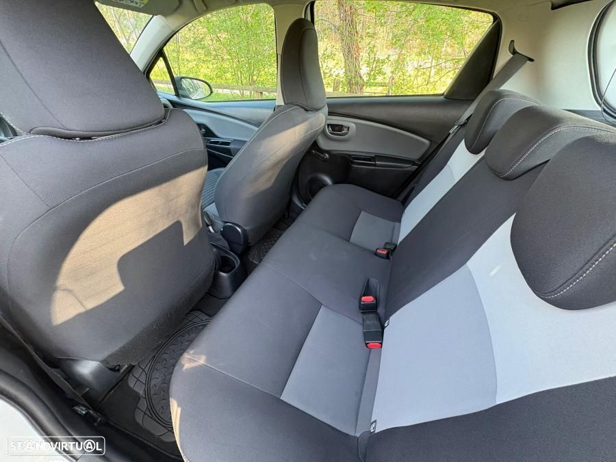 Toyota Yaris 1.0 VVT-i ACtive+AC - 19