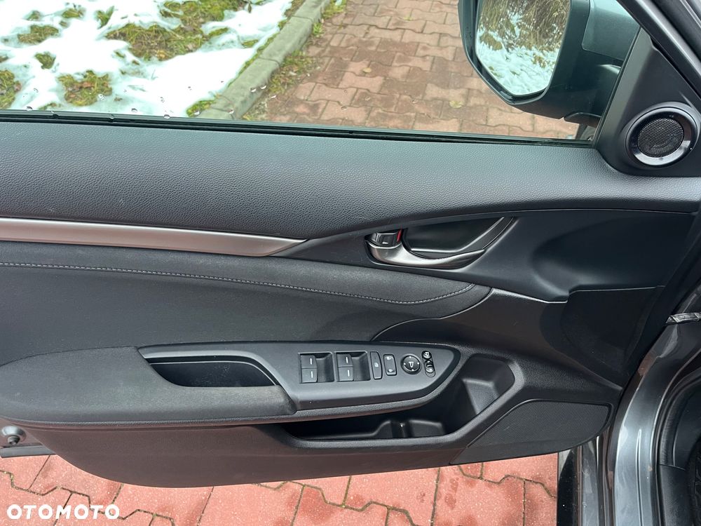 Honda Civic 1.5 T Sport Plus (Navi) - 11