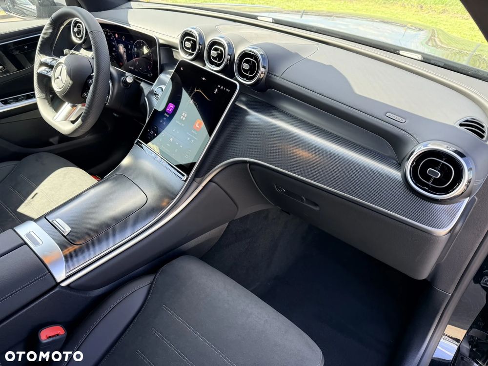 Mercedes-Benz GLC - 25