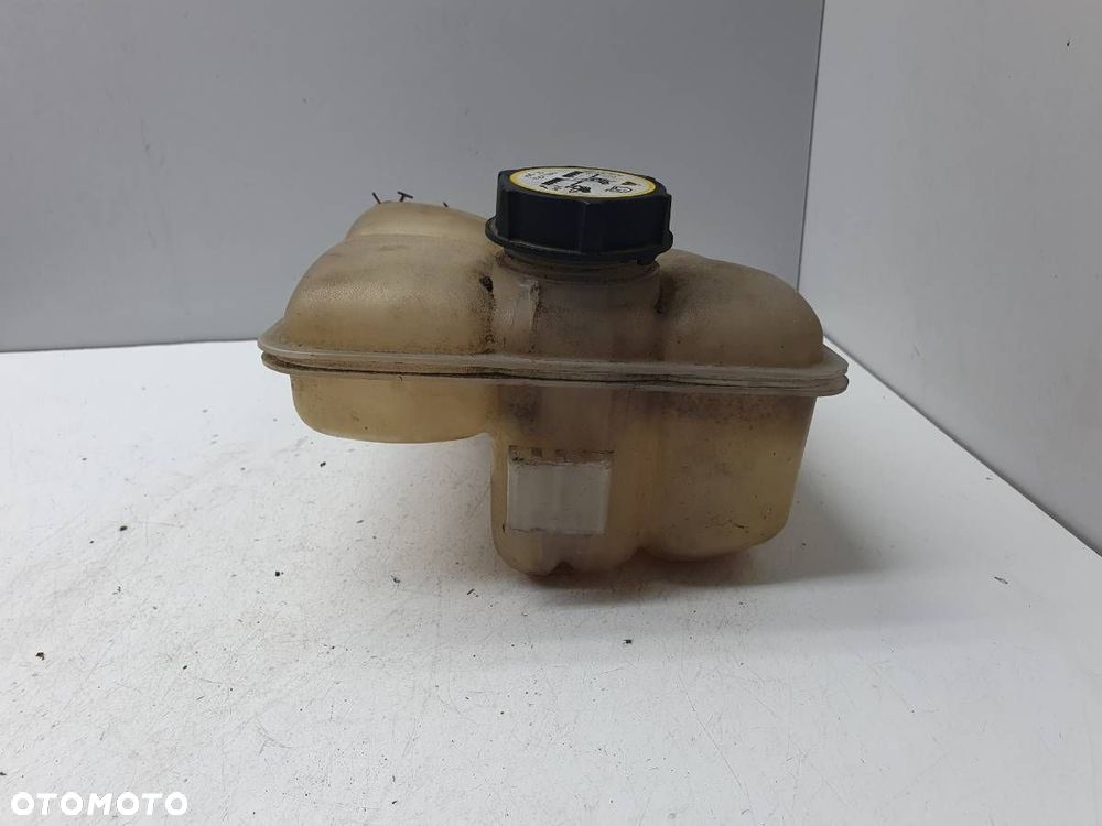ZBIORNICZEK WYRÓWNAWCZY PŁYNU FORD FOCUS MK2 - 2