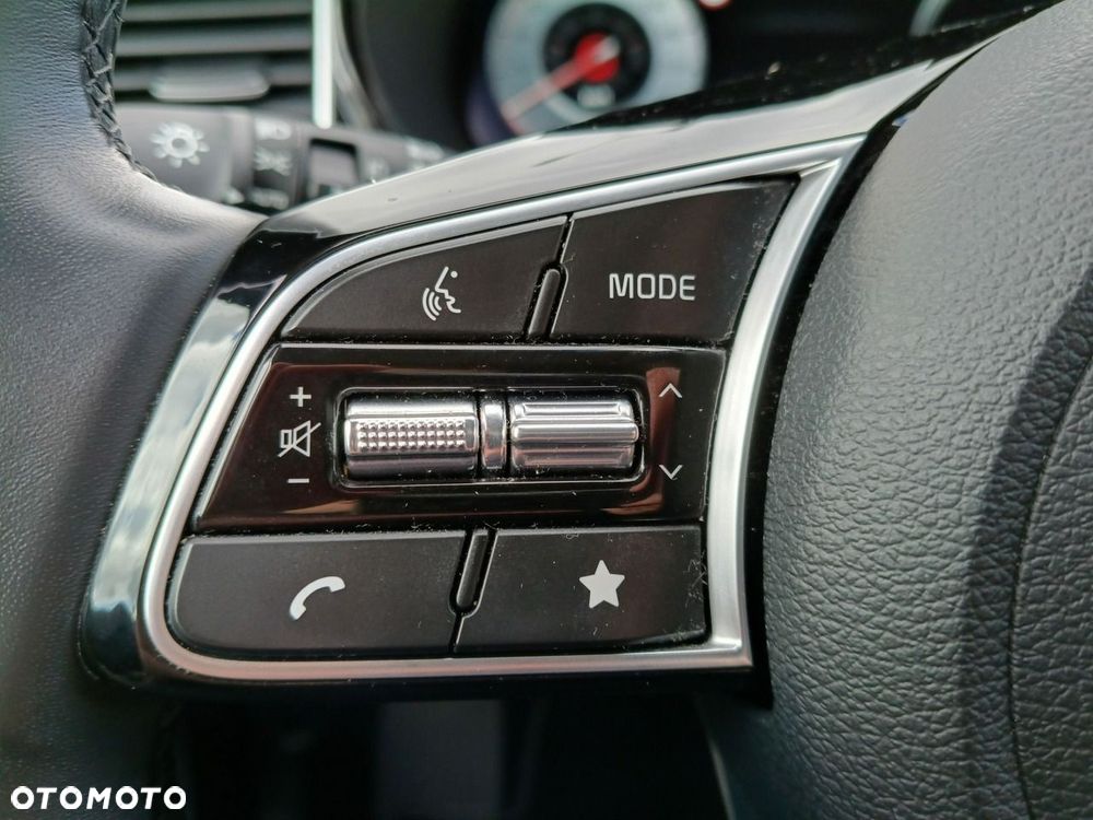 Kia XCeed 1.5 T-GDI Business Line DCT - 24