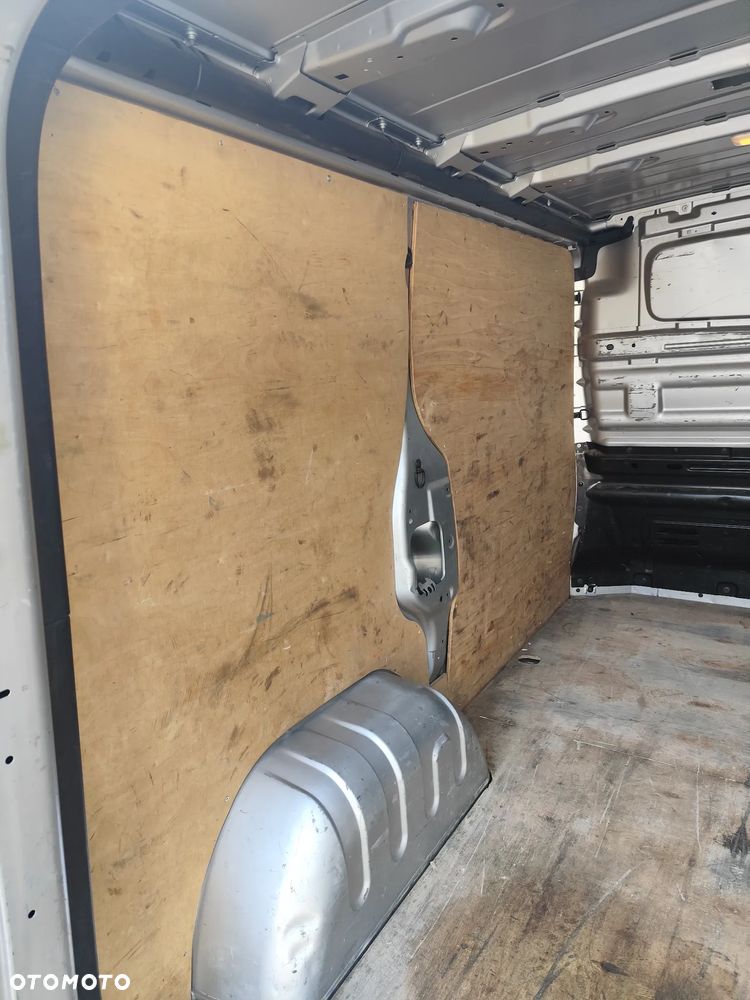 Renault Trafic DCI - 115KM 2,7/3T - 6