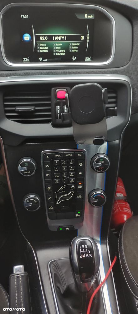 Volvo V40 D2 Drive-E R-Design Momentum - 12