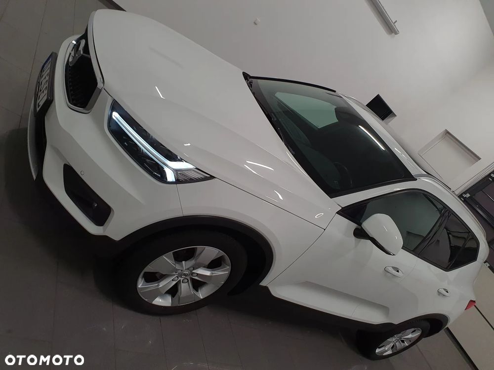 Volvo XC 40 D3 SCR R-Design - 2