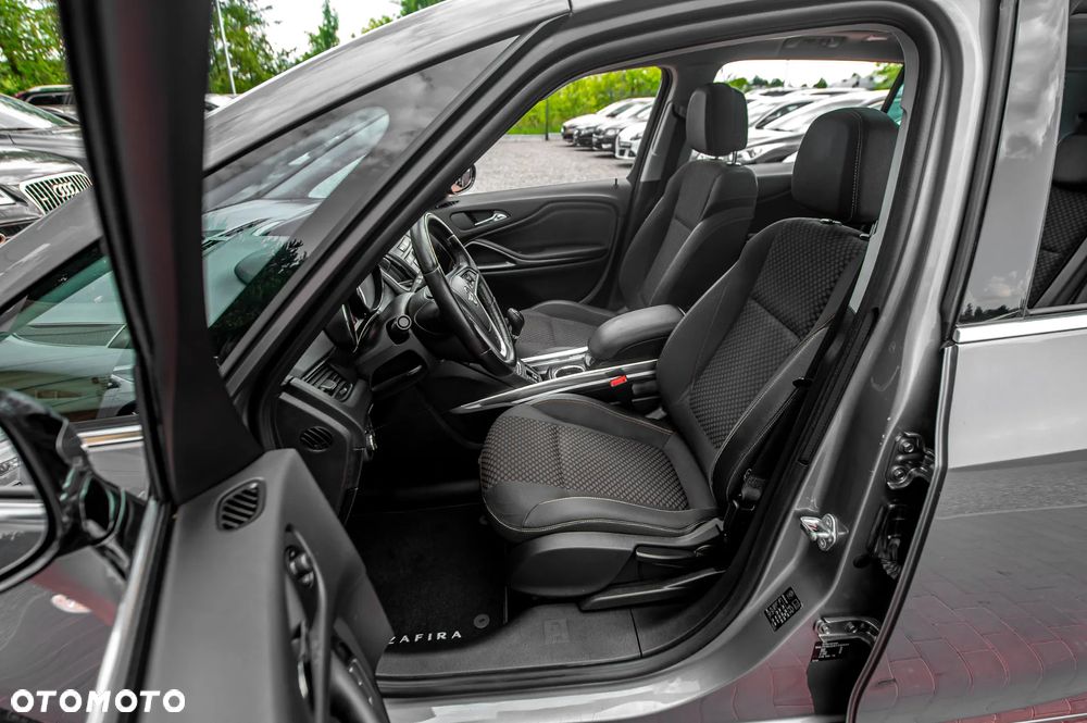Opel Zafira Tourer 1.6 ECOTEC DIT ecoFLEX Start/Stop Business Edition - 18