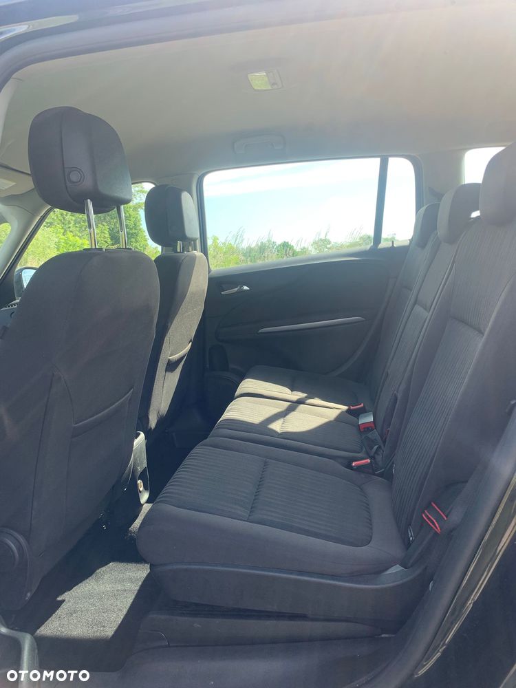 Opel Zafira - 14