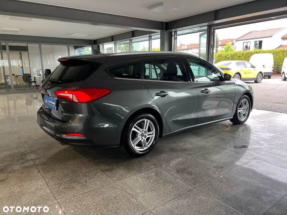 Ford Focus 1.0 EcoBoost mHEV Titanium - 17