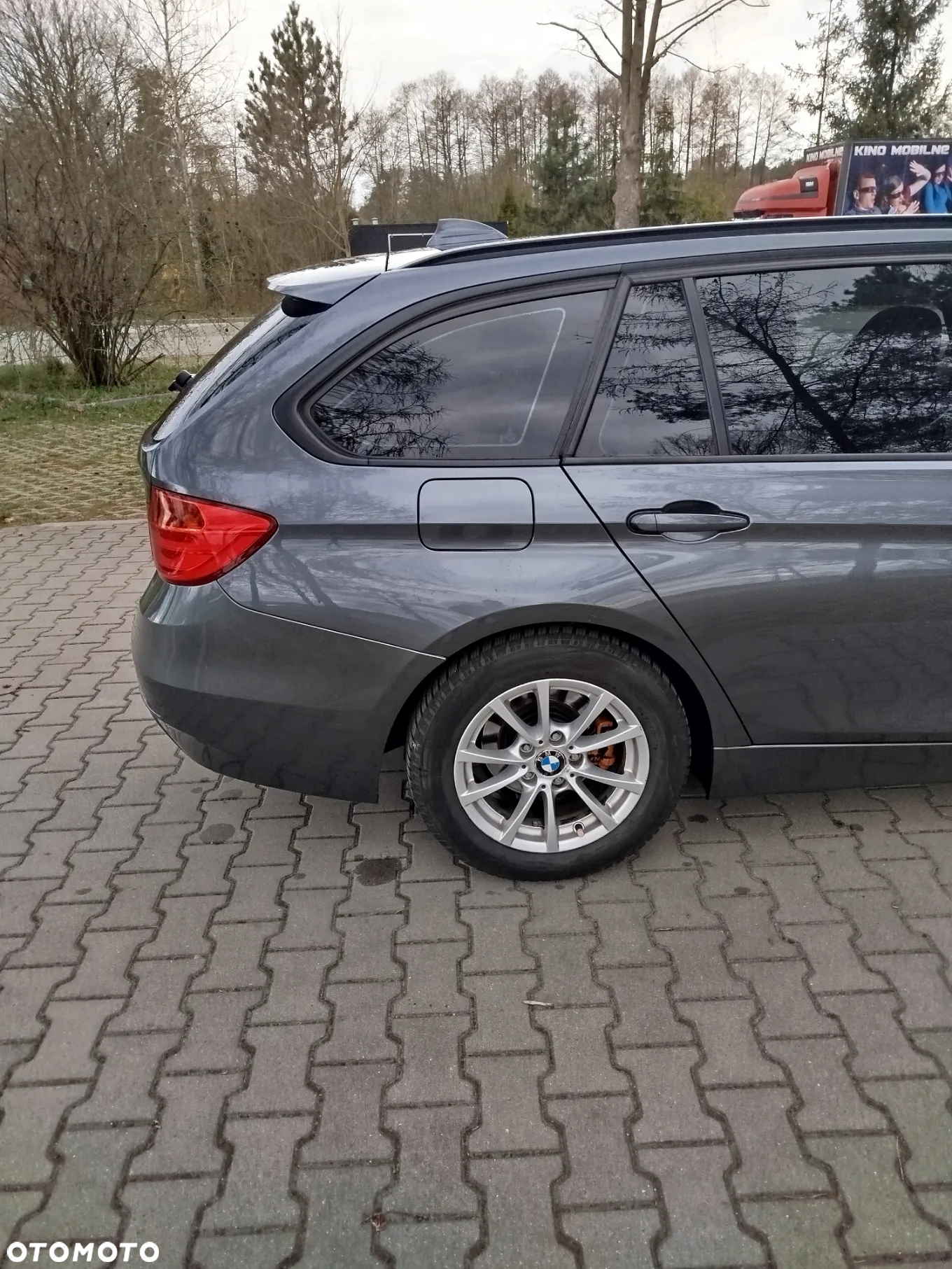 BMW Seria 3 318d Touring - 6