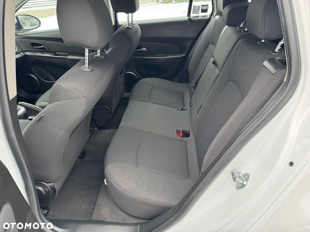 Chevrolet Cruze 1.8 LT+ - 29