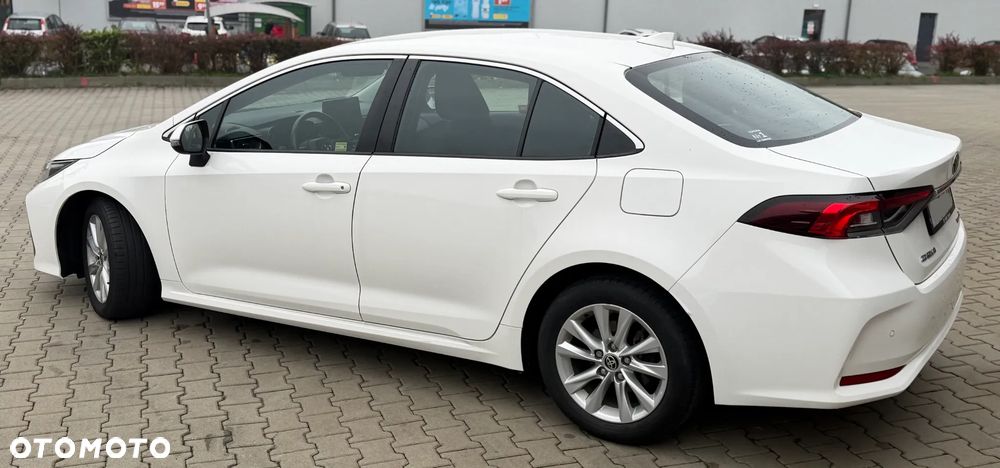 Toyota Corolla - 3
