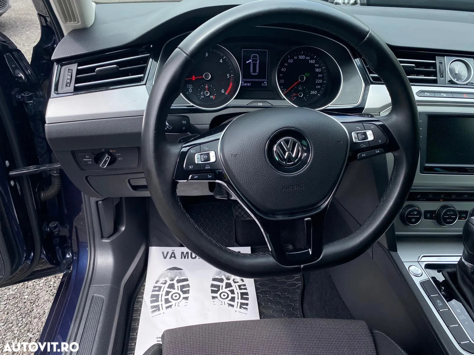 Volkswagen Passat Variant 2.0 TDI DSG (BlueMotion Technology) Highline - 19