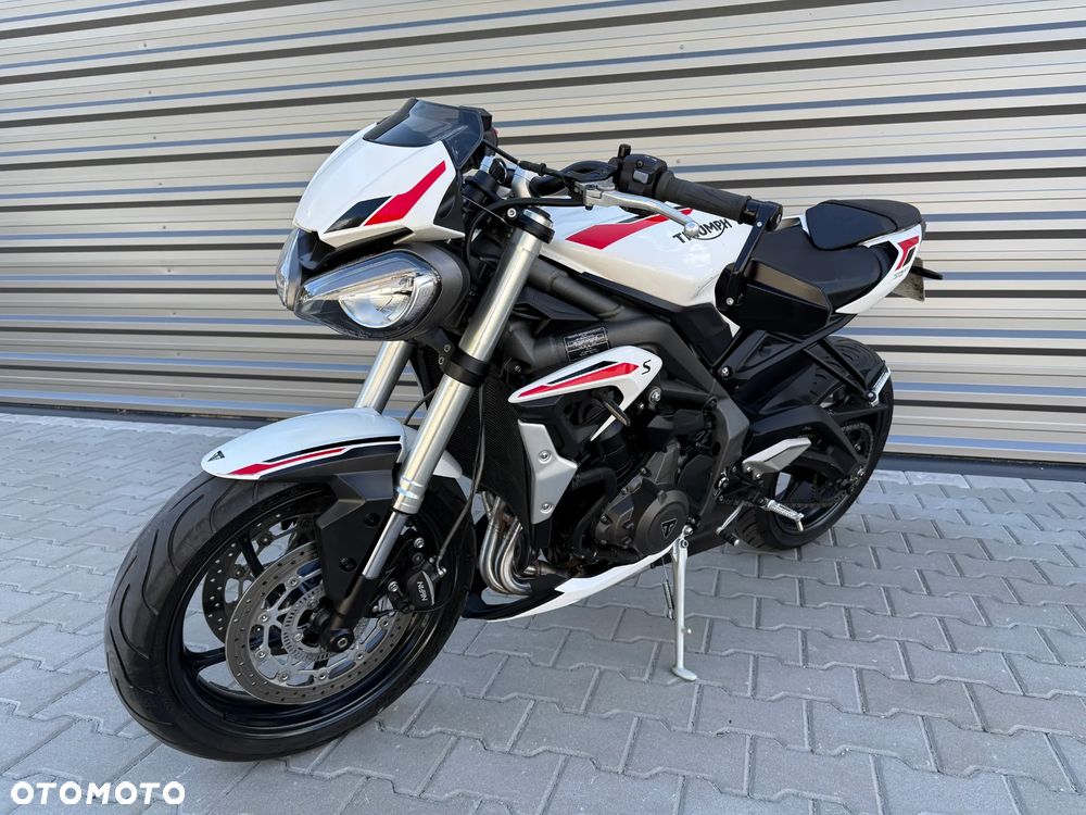 Triumph Street Triple - 3