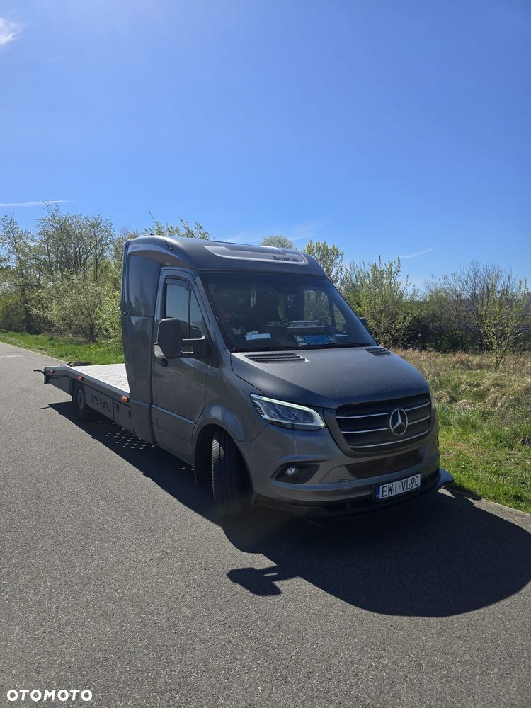 Mercedes-Benz Sprinter 907 - 2