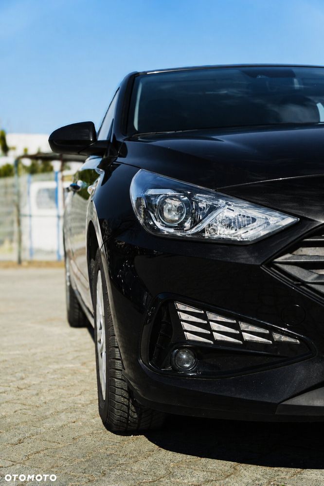 Hyundai i30 1.5 DPI Classic + - 22