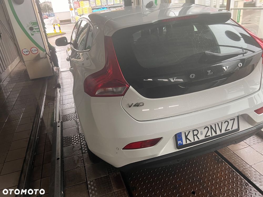 Volvo V40 D2 - 14