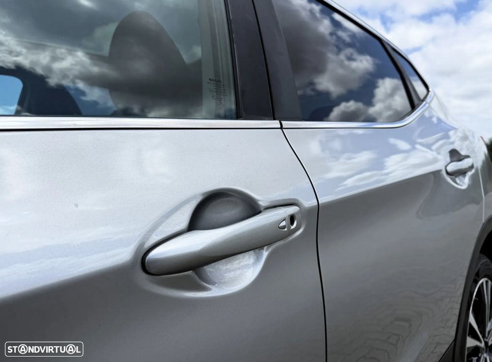 Nissan Qashqai 1.2 DIG-T N-Connecta 18 Xtronic - 11