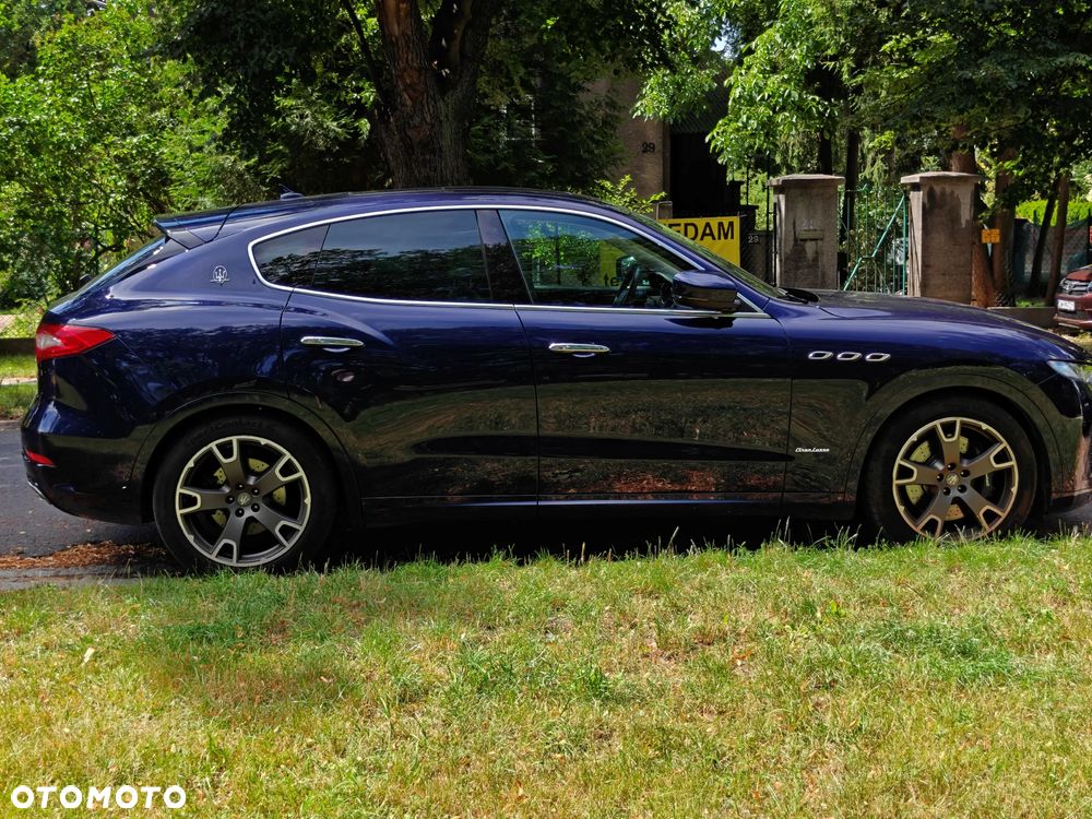 Maserati Levante - 4