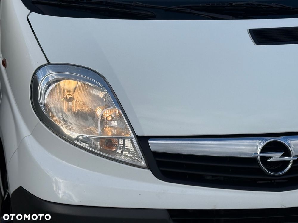 Opel Vivaro - 17
