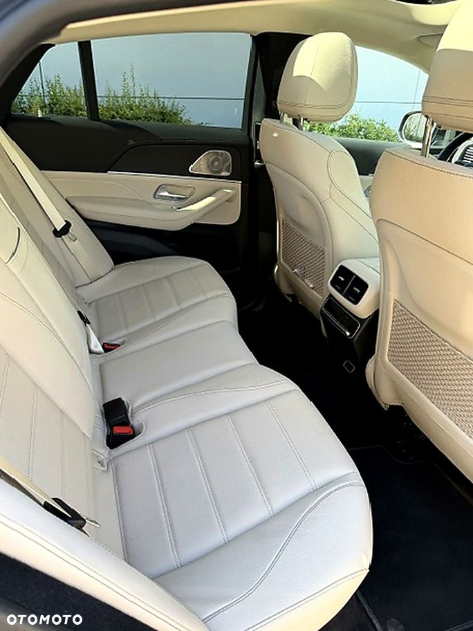 Mercedes-Benz GLE - 19