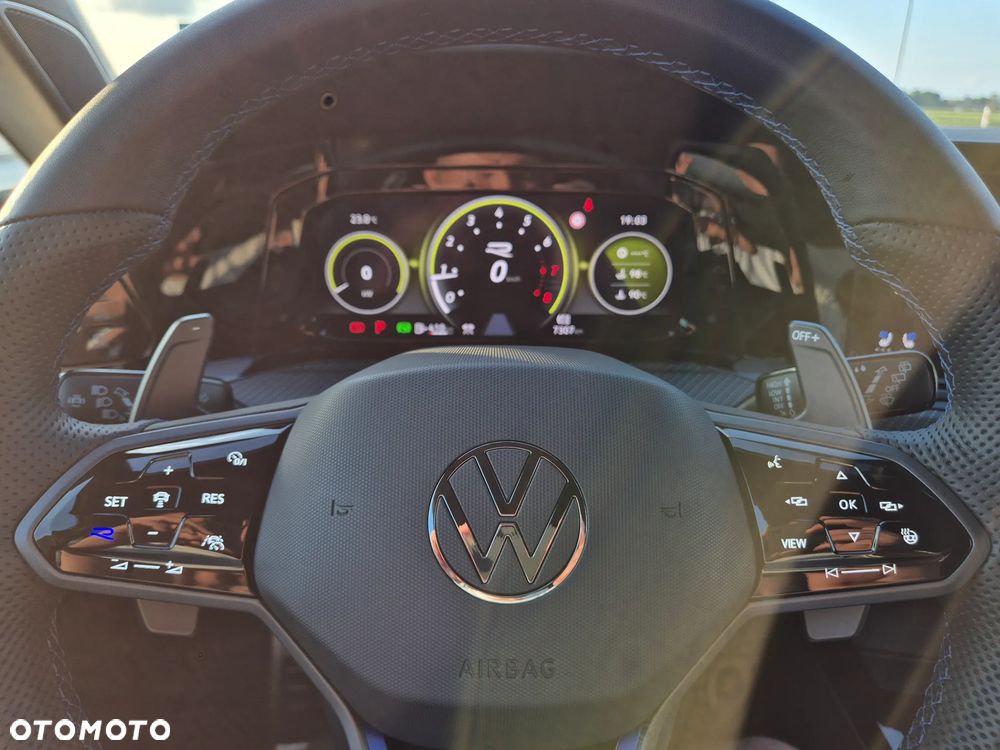 Volkswagen Golf 2.0 TSI OPF 4Motion DSG R Performance - 37