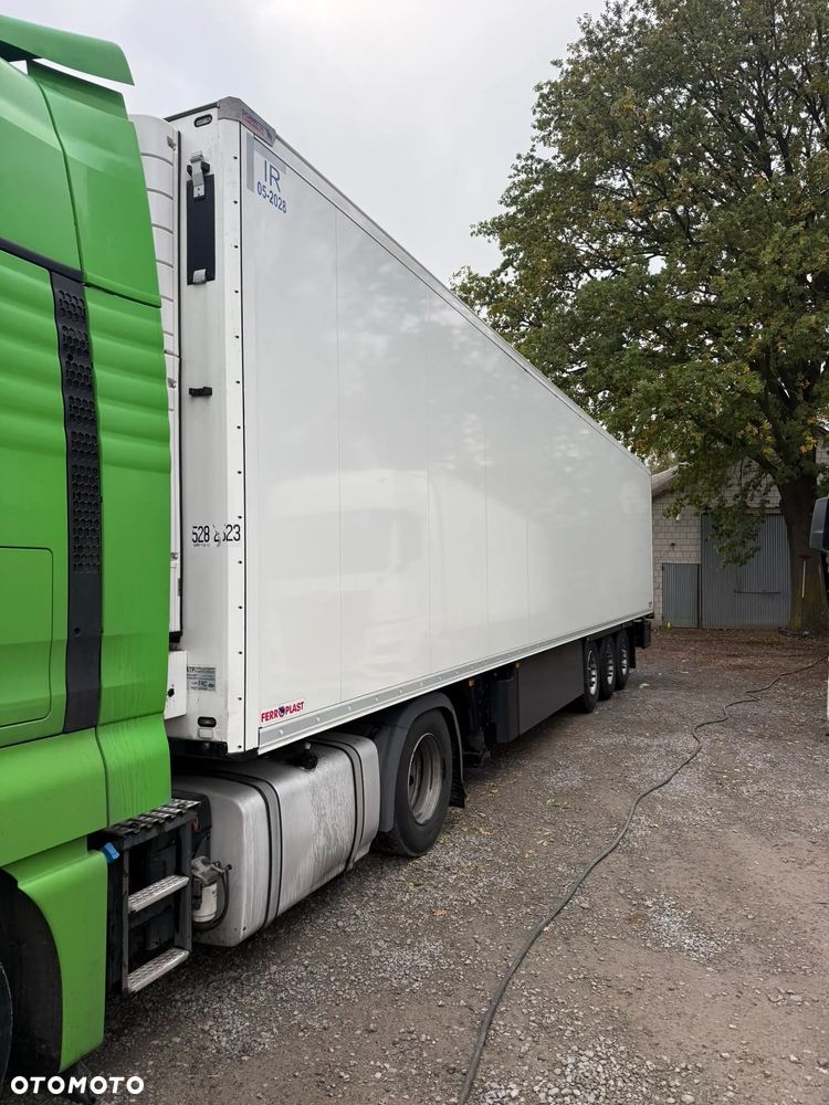 Schmitz Cargobull - 3