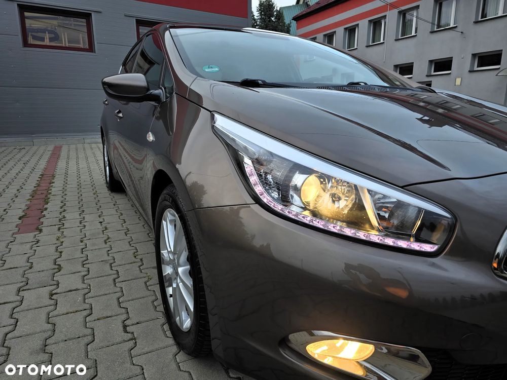 Kia Ceed 1.4 CVVT Spirit - 15