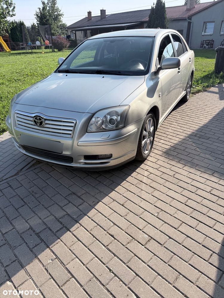 Toyota Avensis 2.0 VVT-i Prestige - 3