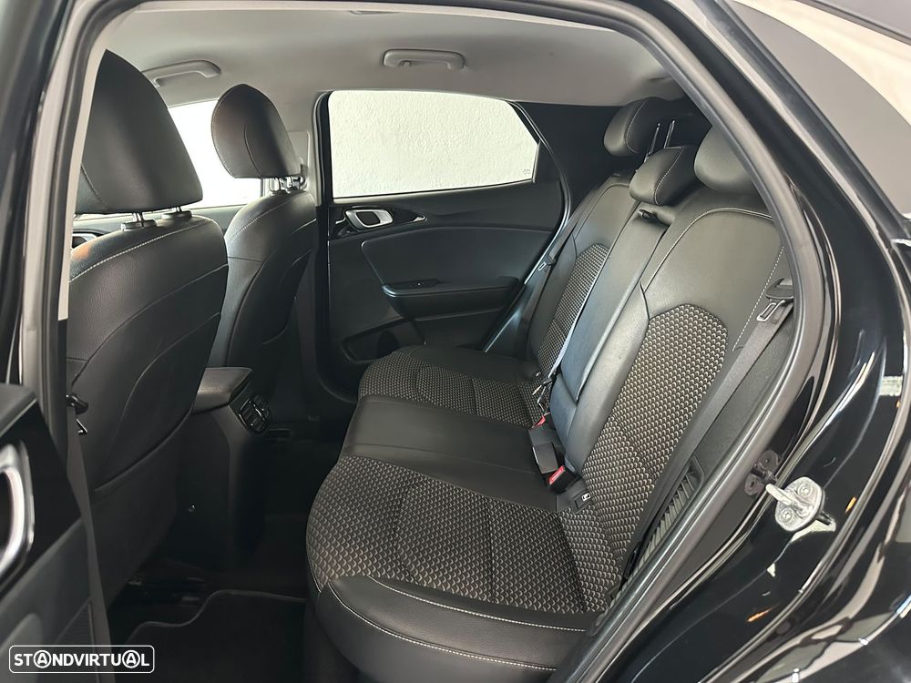 Kia XCeed 1.6 GDi PHEV Drive - 24