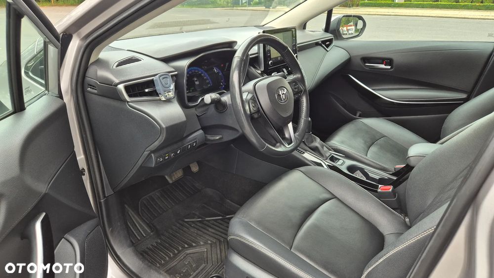 Toyota Corolla 1.8 Hybrid Executive - 11