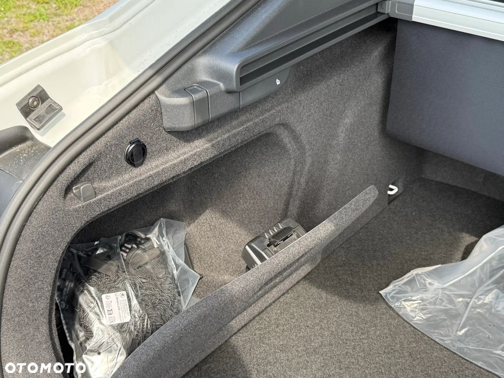 Skoda Superb 1.5 TSI mHEV Drive DSG - 32