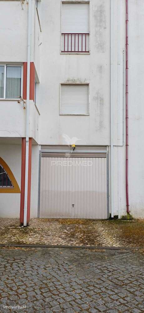 Apartamento T3 com garagem na zona Centro de Portalegre - Grande imagem: 2/6