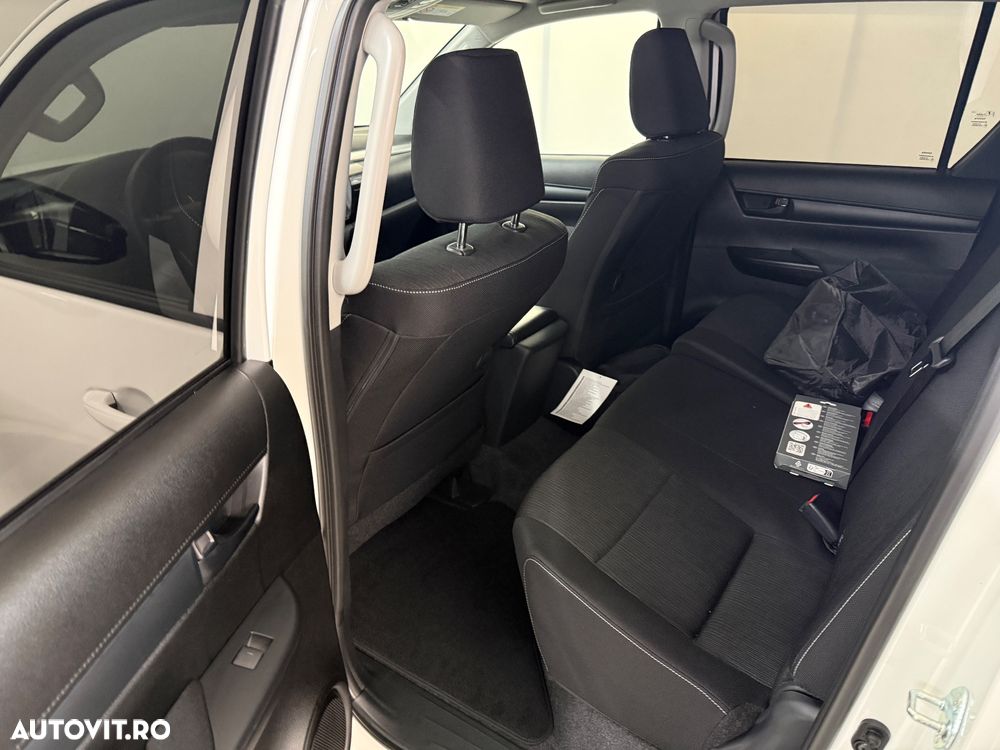 Toyota Hilux - 15