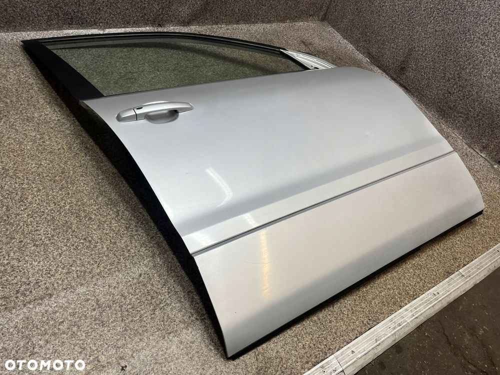 Drzwi prawy przod przednie listwa Z2S C02 Suzuki Grand Vitara 2 II 110 umFe - 9