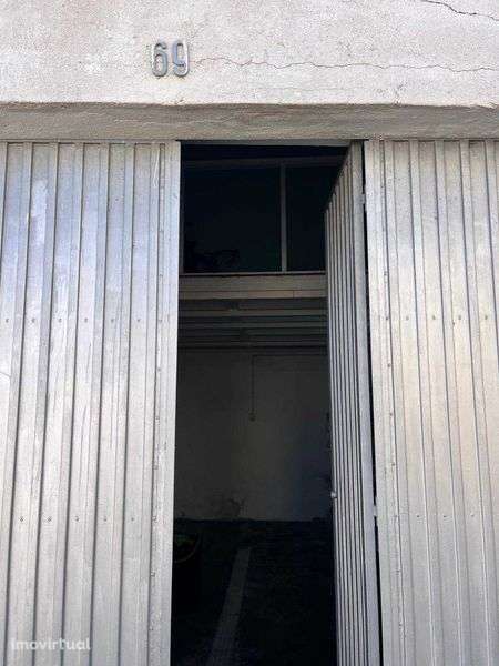Garagem com Licença de Habitação para venda em Setúbal (concelho) - Grande imagem: 2/5