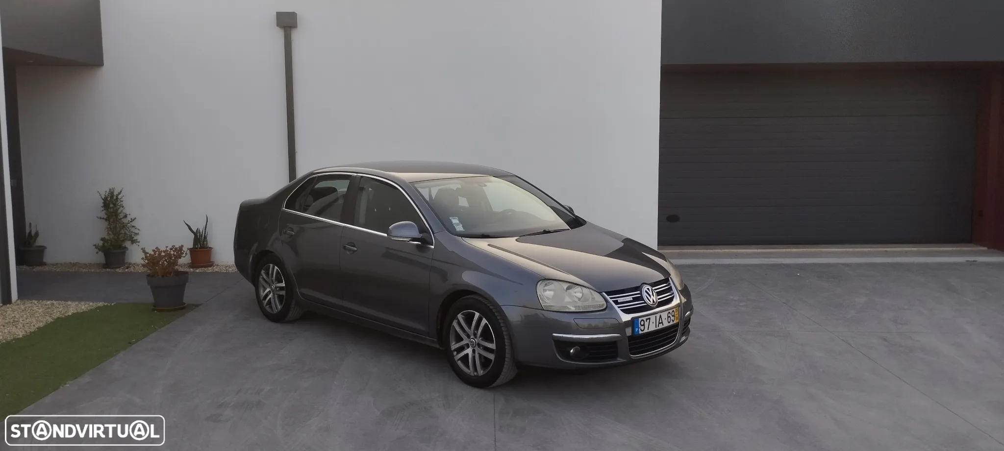 VW Jetta 1.9 TDi BlueM. Confortline - 5