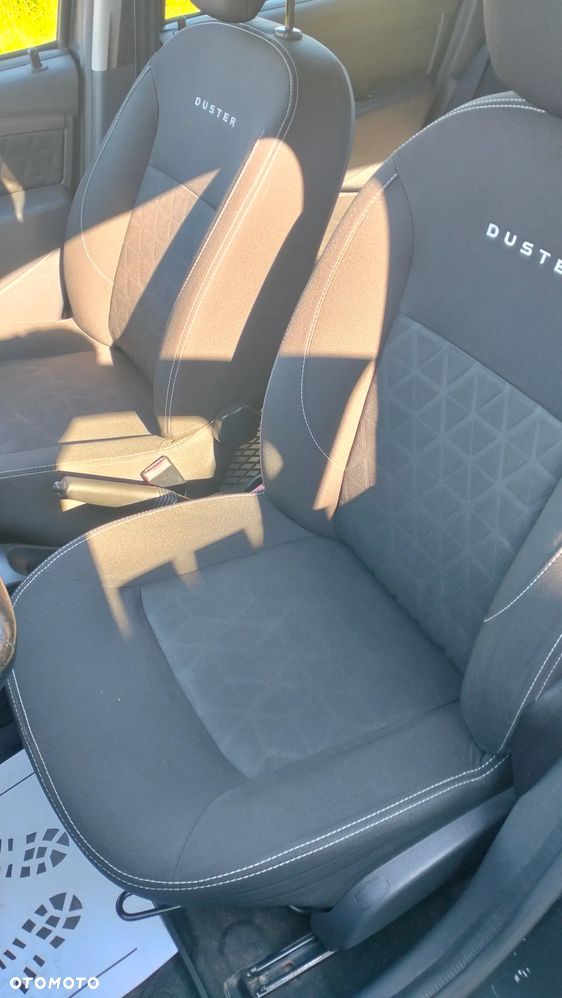 Dacia Duster 1.6 Laureate - 6