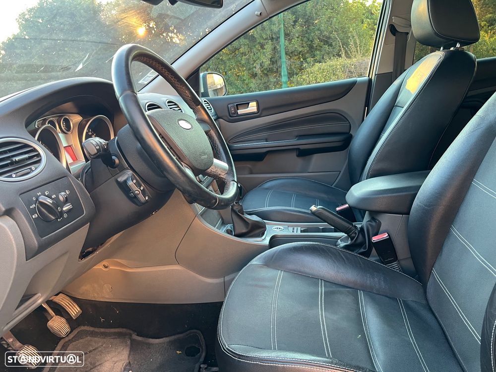 Ford Focus SW 1.6 TDCi Titanium - 10