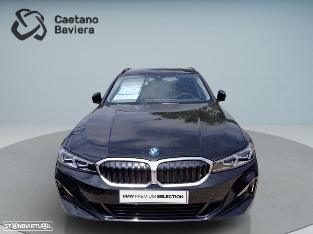 BMW 320 e Touring Auto - 2