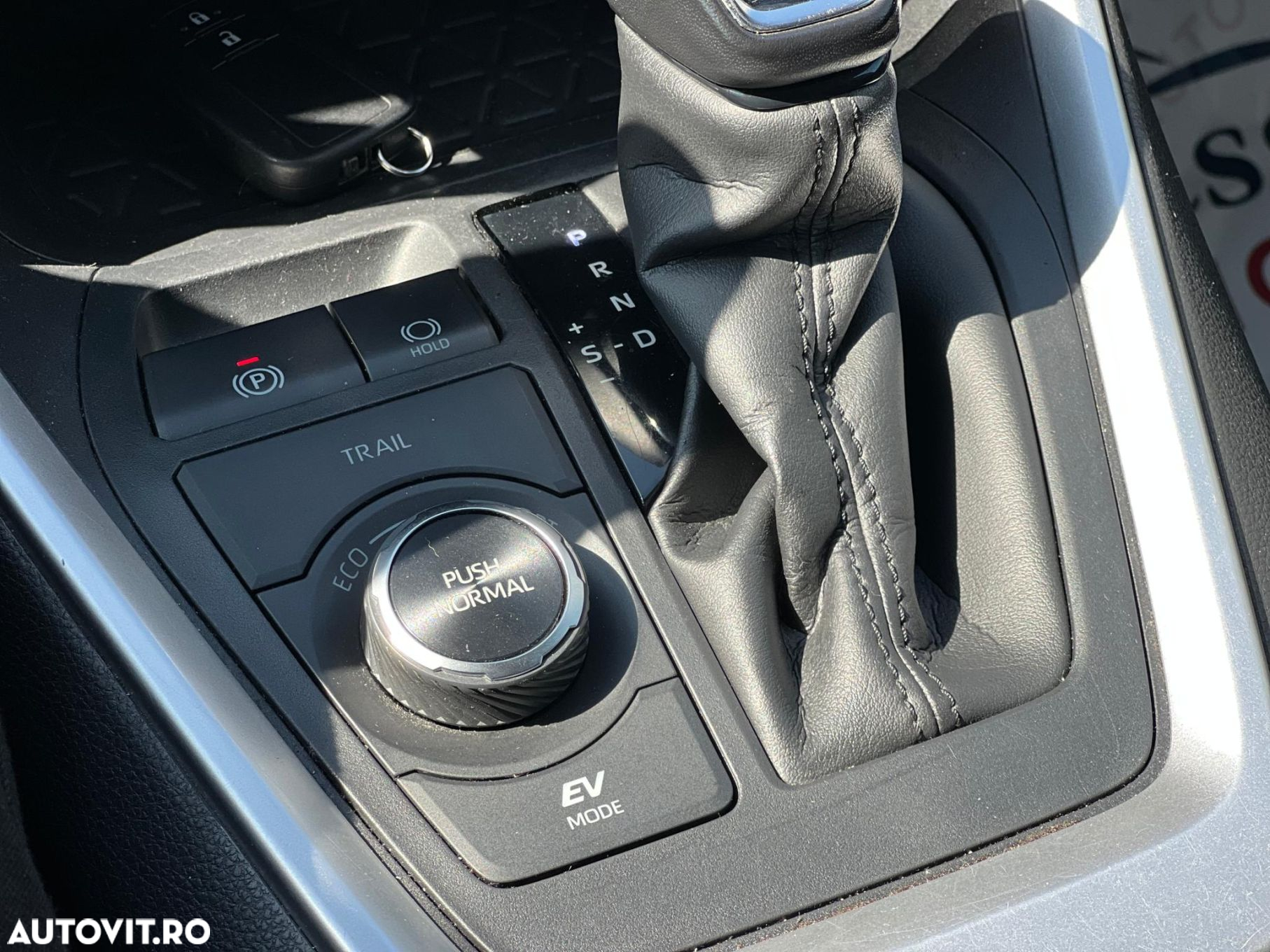 Toyota RAV4 2.5 Hybrid VVT-iE 4x4 Dynamic - 25