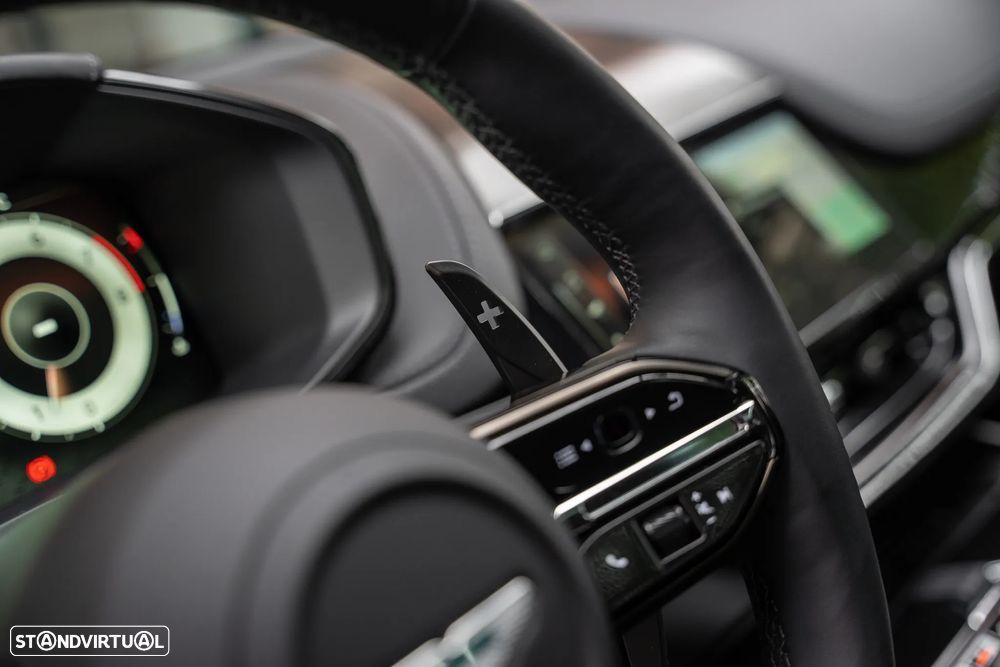 Aston Martin DBX 707 - 28